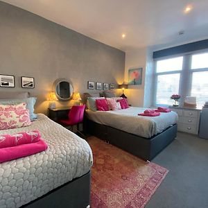 Triple Room Bathroom